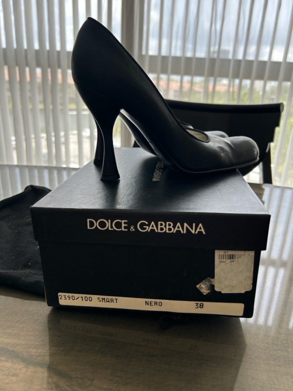 Dolce & Gabbana Black Leather Mid-Heel Pumps
